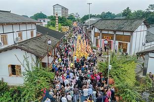 仅用5年！东契奇生涯60次三双超越伯德独占历史第九 下一位追哈登